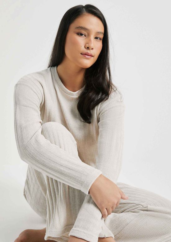 Foto do produto: Pijama Longo Feminino Em Tricô Chenille - Off white