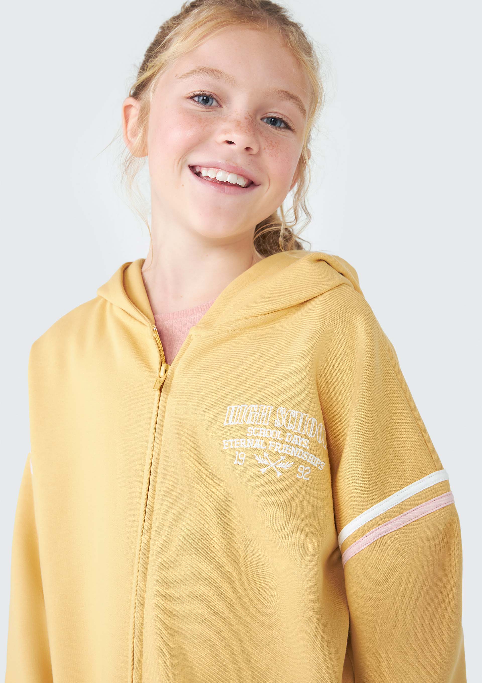 Jaqueta de Moletom Infantil Menina - Hering Store