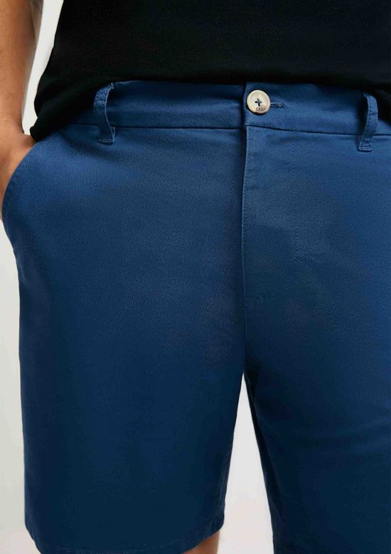 Foto do produto: Bermuda Masculina Reta Em Sarja Peletizada - Azul