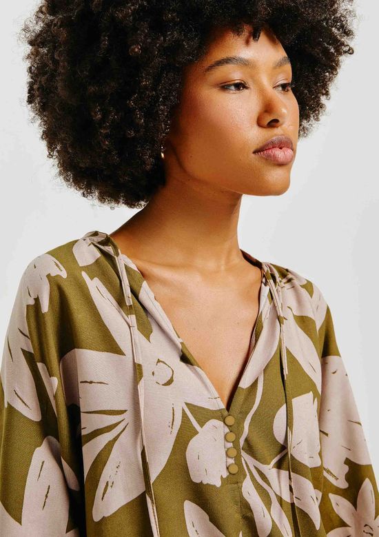 Foto do produto: Blusa Feminina Manga Longa Estampada Em Viscolinho - Verde