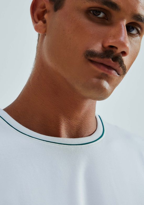 Foto do produto: Camiseta Masculina Manga Curta Com Vivo Contrastante - Off white