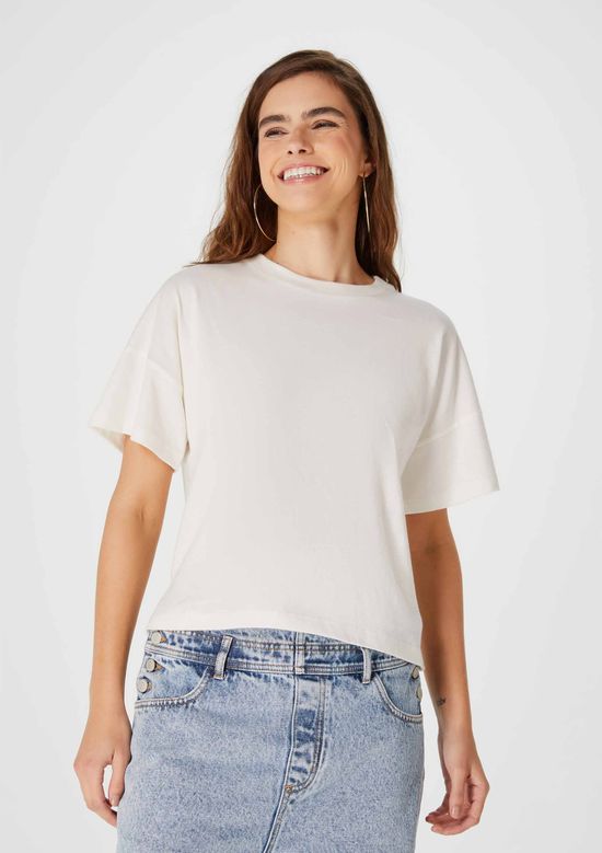 Foto do produto: Blusa Básica Feminina Manga Curta Alongada Com Fenda - Off white