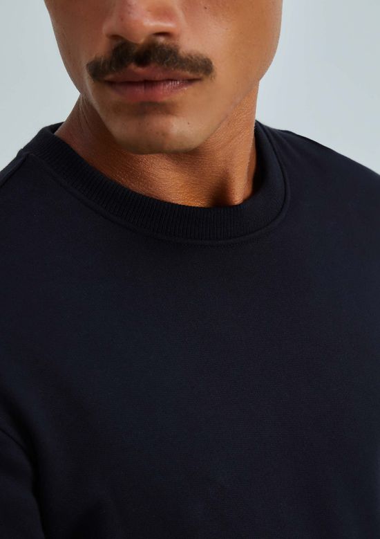 Foto do produto: Blusão Básico Masculino Comfort Em Moletom Peluciado - Preto