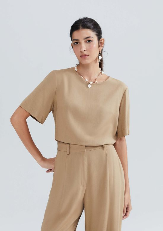 Foto do produto: Blusa Feminina Manga Curta Com Linho - Caqui