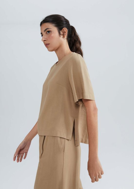 Foto do produto: Blusa Feminina Manga Curta Com Linho - Caqui