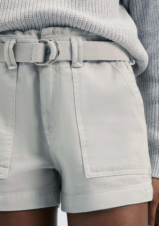 Foto do produto: Shorts Feminino Em Sarja Com Cinto - Cinza