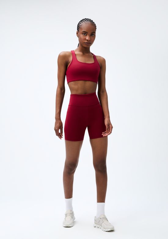 Foto do produto: Bermuda Esportiva Feminina Com Fio Lycra - Vermelho