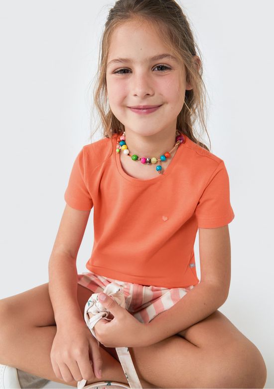 Foto do produto: Blusa Básica Infantil Menina Manga Curta Slim Com Bordado Coração - Laranja