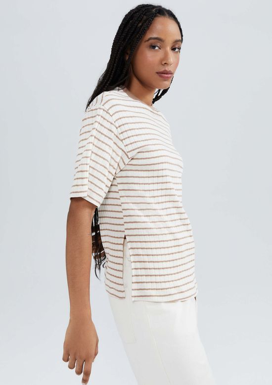 Foto do produto: Blusa Feminina Listrada Em Ribana - Bege