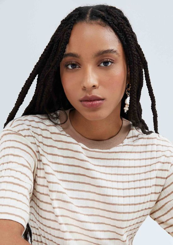 Foto do produto: Blusa Feminina Listrada Em Ribana - Bege