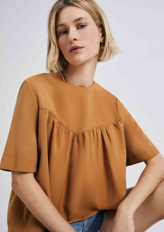 Foto do produto: Blusa Feminina Com Franzidos Em Peach Touch - Marrom