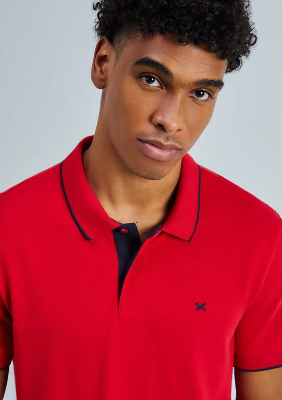 Foto do produto: Camisa Polo Básica Masculina Em Piquet Com Bordado - Vermelho