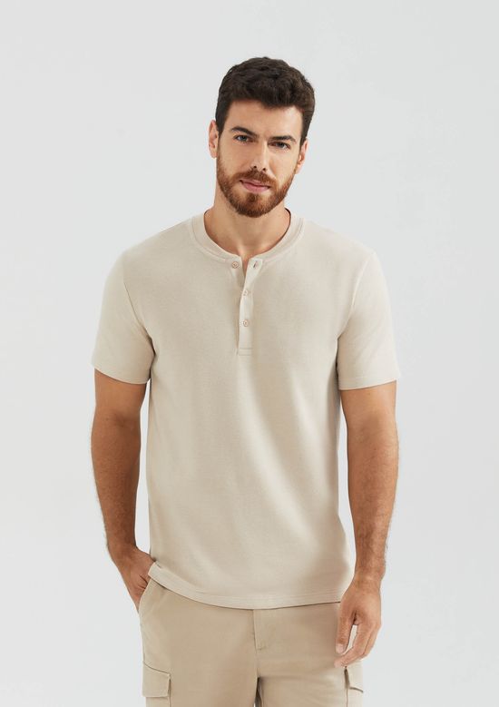 Foto do produto: Camiseta Básica Henley Masculina Regular Texturizada - Bege