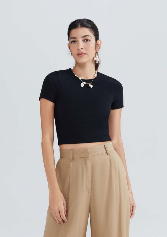 Foto do produto: Blusa Básica Feminina Cropped Em Ribana Canelada - Preto