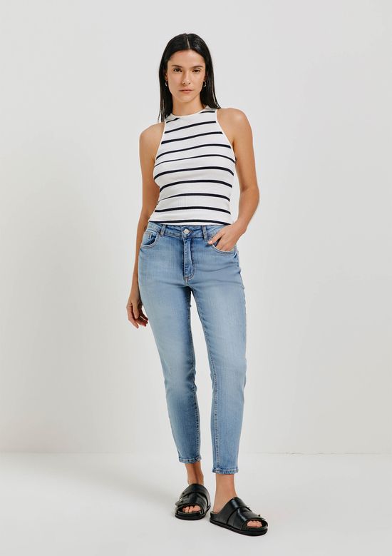 Foto do produto: Calça Jeans Básica Feminina Cintura Média Skinny Com Puídos - Azul