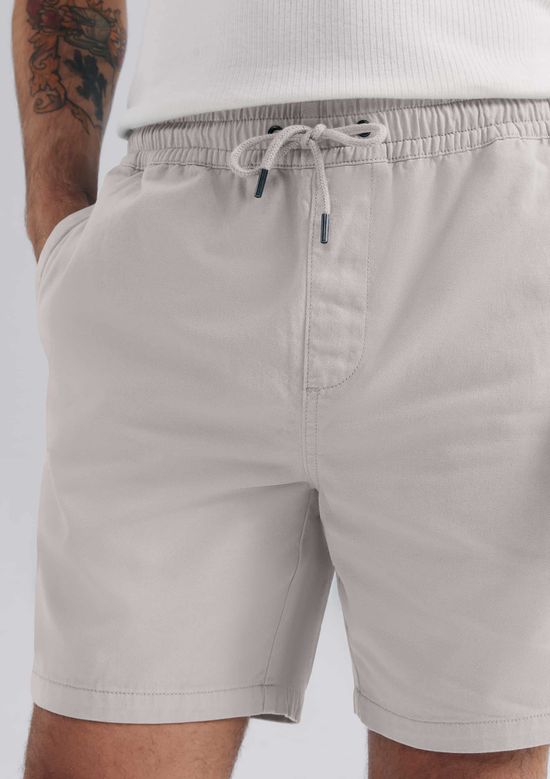 Foto do produto: Shorts Masculino De Sarja - Bege