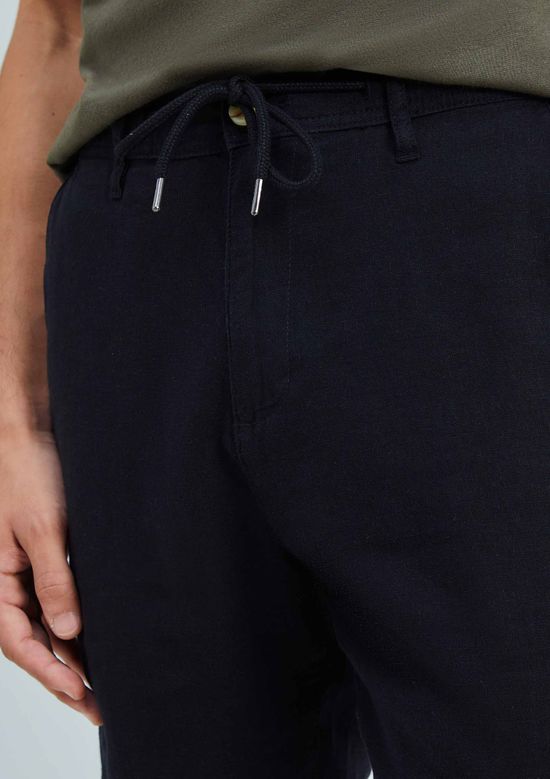 Foto do produto: Bermuda Básica Masculina Chino Em Linho - Preto