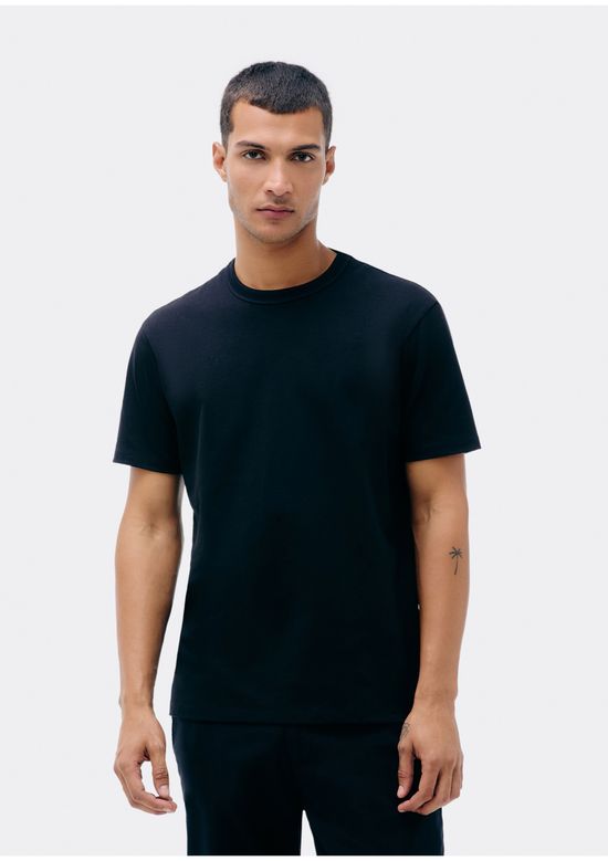 Foto do produto: Camiseta Básica Masculina Areia Em Algodão Peruano - Preto