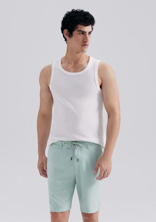 Foto do produto: Bermuda Básica Masculina Chino Em Linho - Verde