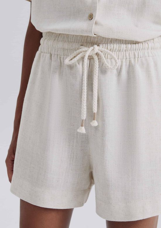 Foto do produto: Shorts Feminino Em Viscolinho - Bege