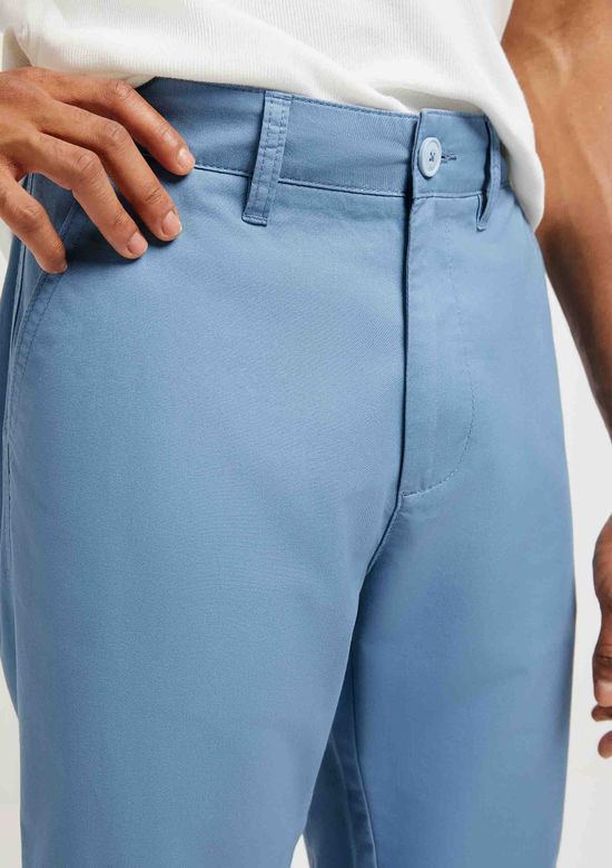 Foto do produto: Bermuda Básica Masculina Chino Reta Em Sarja - Azul