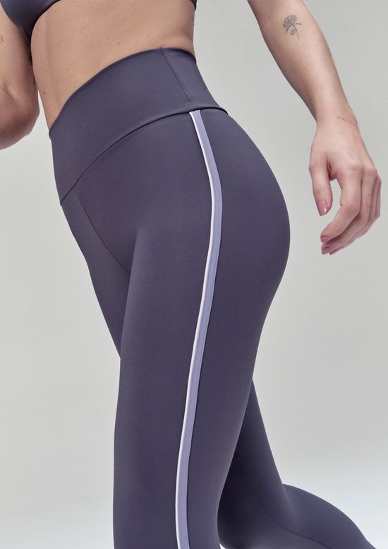 Foto do produto: Calça Legging Esportiva Feminina Secagem Rápida - Roxo