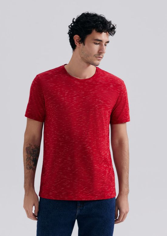 Foto do produto: Camiseta Básica Masculina Em Malha Jet - Vermelho