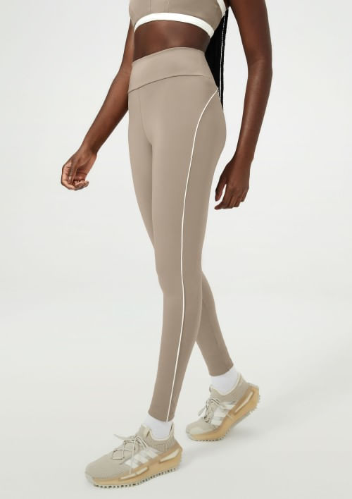 Foto do produto: Calça Legging Esportiva Feminina Com Fio Lycra Adaptiv - Bege