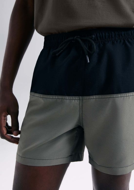 Foto do produto: Shorts De Banho Masculino Com Recorte - Verde