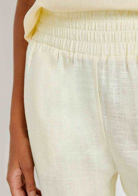 Foto do produto: Calça Feminina Slouchy Cintura Alta Em Viscolinho - Amarelo