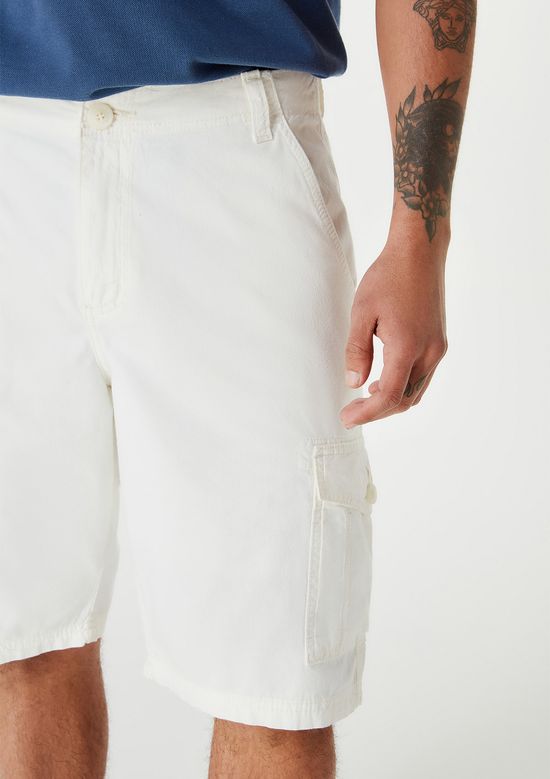 Foto do produto: Bermuda Básica Masculina Cargo Em Sarja  - Off white