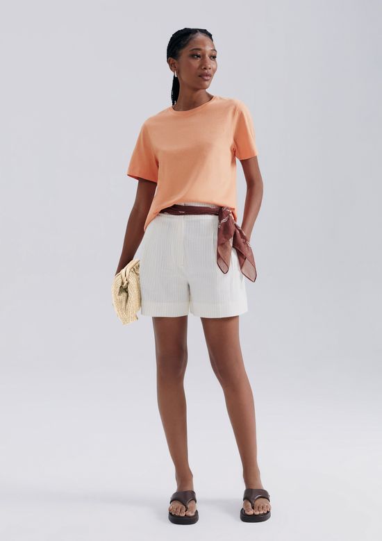 Foto do produto: Shorts Feminino Em Alfaiataria - Off white