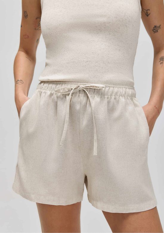 Foto do produto: Shorts Curto Feminino Comfort - Off white