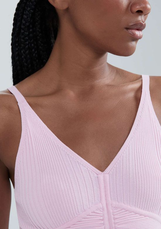 Foto do produto: Regata Cropped Feminina Em Tricô Leve - Rosa