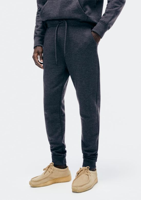 Foto do produto: Calça Básica Masculina Jogger Em Moletom Peluciado - Cinza