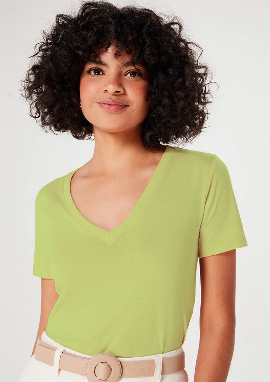 Foto do produto: Blusa Básica Feminina Em Algodão Com Decote V - Verde