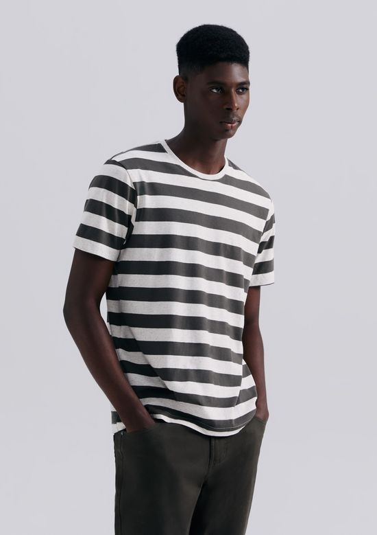 Foto do produto: Camiseta Masculina Manga Curta Fio Tinto Bossa - Verde