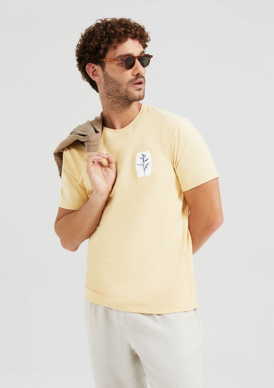 Foto do produto: Camiseta Masculina Manga Curta Slim Com Estampa - Amarelo