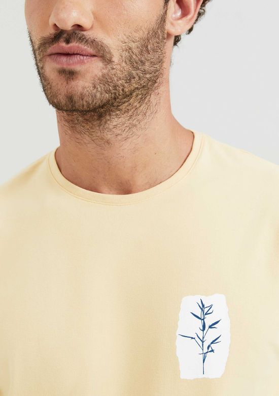 Foto do produto: Camiseta Masculina Manga Curta Slim Com Estampa - Amarelo