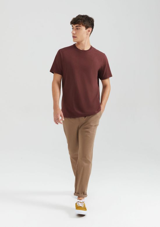 Foto do produto: Camiseta Básica Masculina Comfort Super Cotton - Vinho