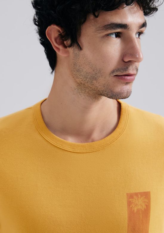 Foto do produto: Camiseta Masculina Manga Curta Com Estampa - Amarelo