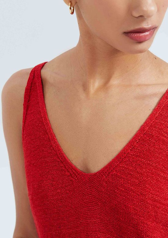 Foto do produto: Regata Feminina Decote V Em Tricô - Vermelho