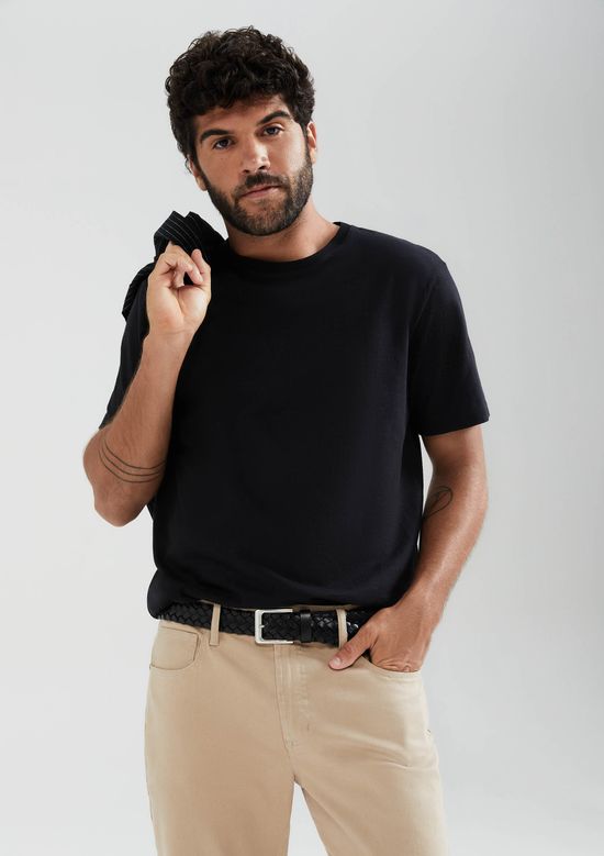 Foto do produto: Camiseta Masculina Comfort Em Malha Flamê - Preto