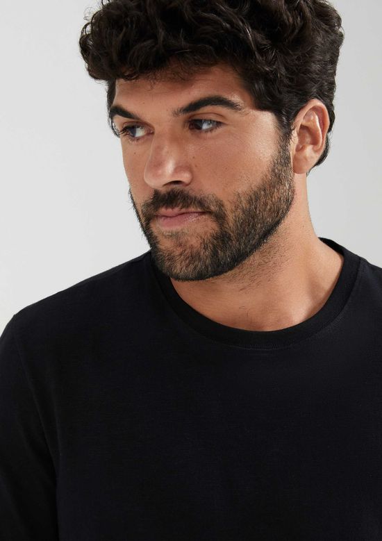 Foto do produto: Camiseta Masculina Comfort Em Malha Flamê - Preto