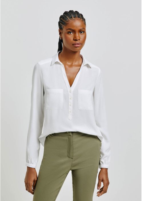 Camisa Básica Feminina Com Bolsos Frontais - Off White