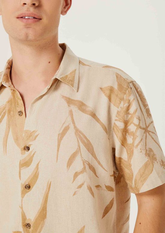 Foto do produto: Camisa Masculina Manga Curta Estampada Em Linho - Bege