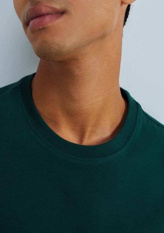Foto do produto: Camiseta Básica Masculina Comfort Super Cotton - Verde