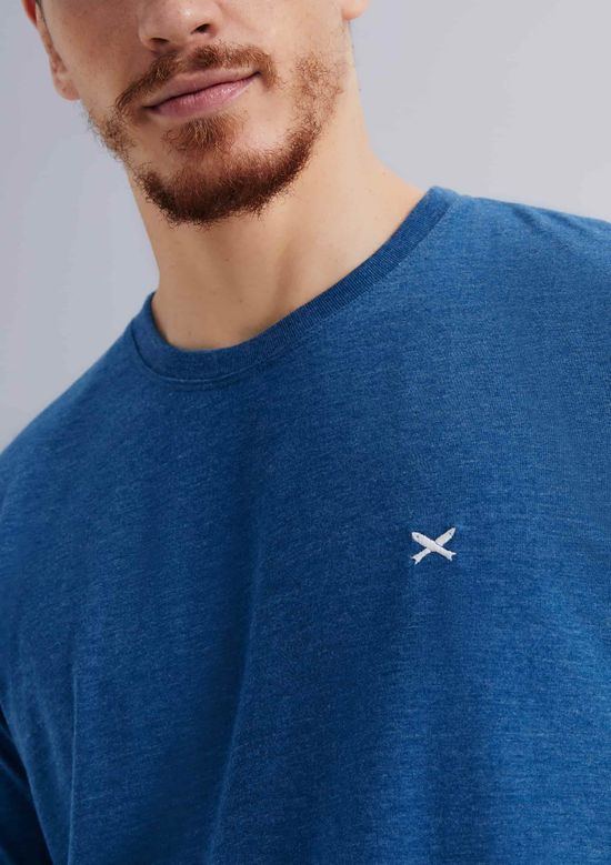 Foto do produto: Camiseta Básica Masculina World Com Bordado - Azul