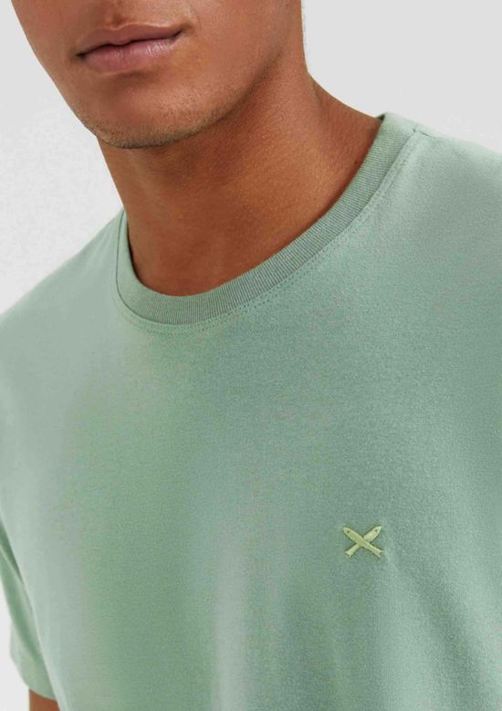 Foto do produto: Camiseta Básica Masculina World Com Bordado - Verde