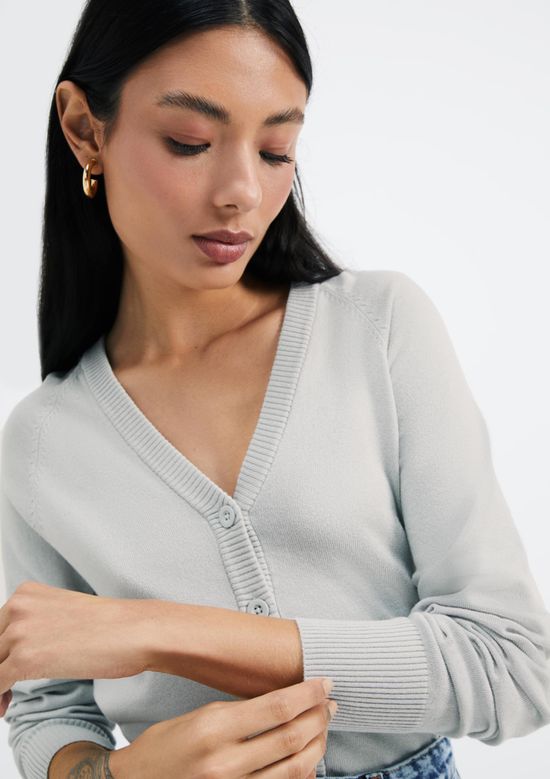 Foto do produto: Cardigan Feminino Em Tricô - Cinza